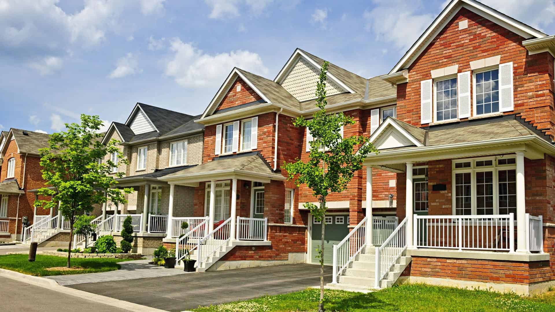 Should You Wait Till Interest Rates Go Down to Buy a Home in BC?