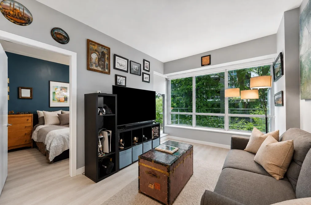 Condo for sale at 002 9060 University Crescent Burnaby British Columbia - MLS: R3152472