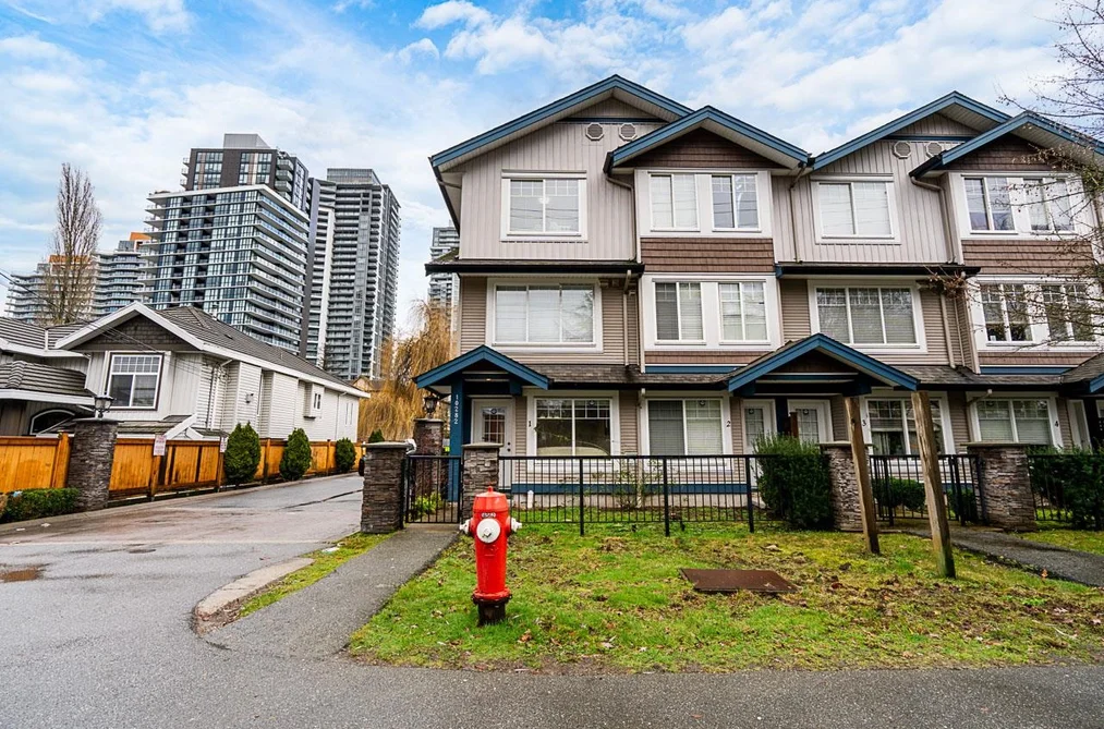 Townhouse for sale at 1 10282 132 Street Surrey British Columbia - MLS: R3074129