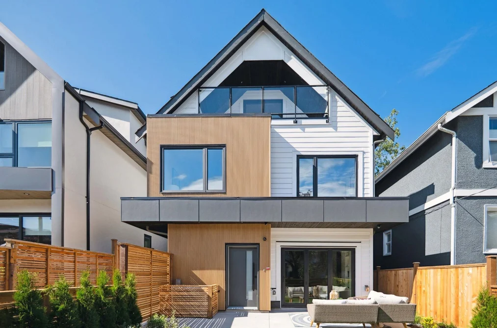 #1 1079 E 14TH AVENUE, Vancouver BC V5T 2P1, Vancouver BC — Residential for Sale - Photo 2
