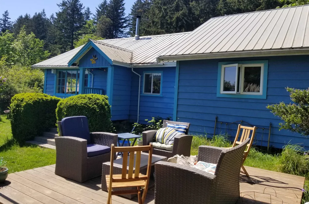 House for sale at 1 1086 Georgeson Bay Road Galiano Island British Columbia - MLS: R3142339