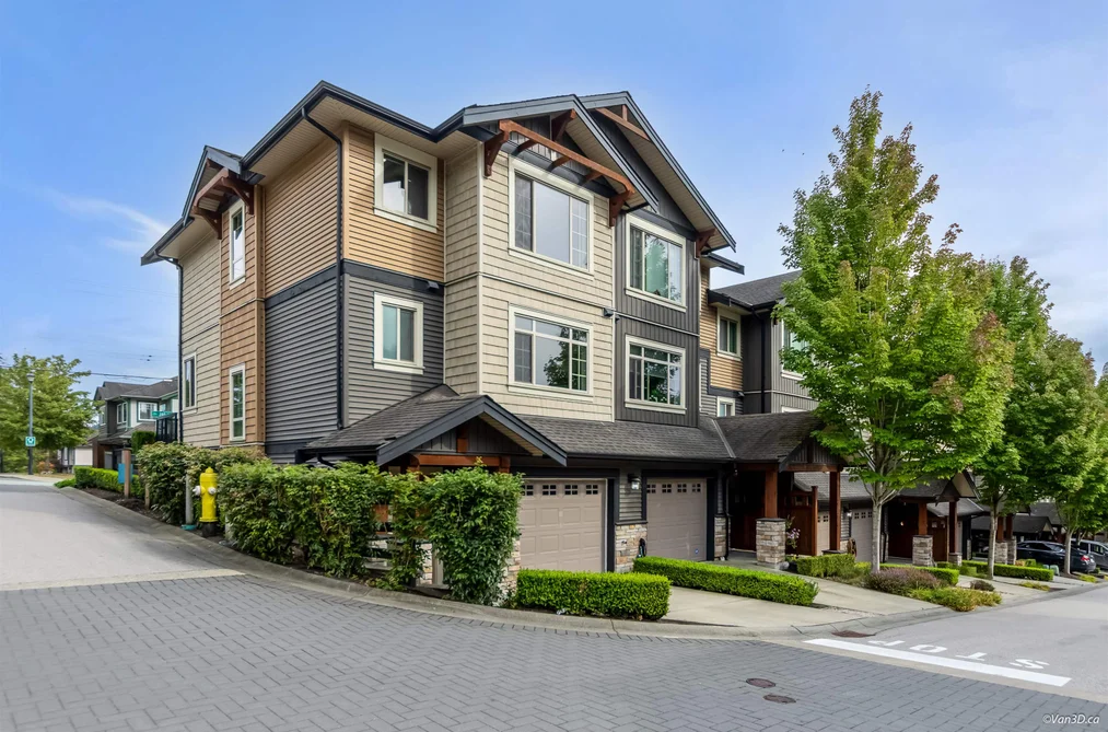 1-11305 240 Street, Maple Ridge, BC - Townhouse for Sale - Photo 3 of 31 1-11305 240 Street, Maple Ridge, BC - Townhouse for Sale - Photo 3 of 31