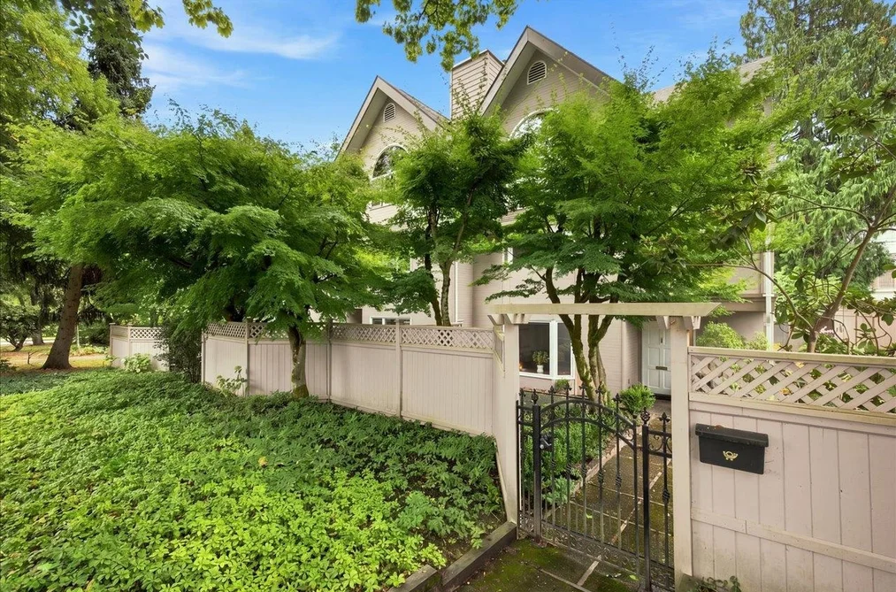 1-1176 W 15th Avenue, Vancouver, BC - Townhouse for Sale - Photo 2 of 34