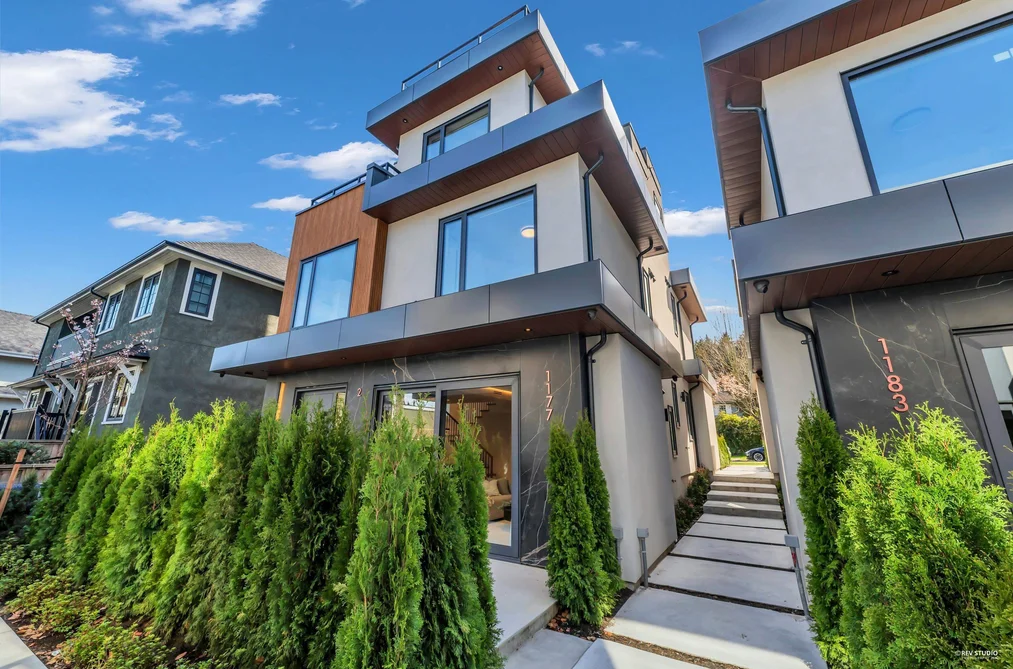 Half Duplex for sale at 1 1177 W 33rd Avenue Vancouver British Columbia - MLS: R3122514