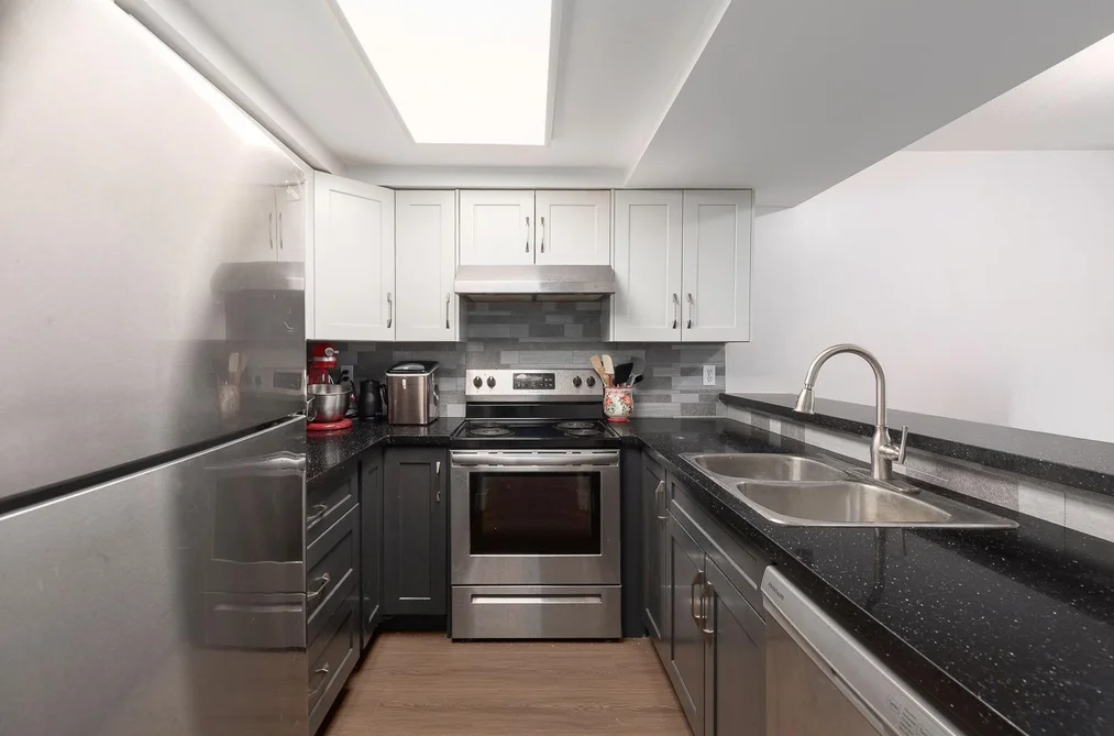 1 1215 BRUNETTE AVENUE, Coquitlam BC V3K 6W2, Coquitlam BC — Residential for Sale — Photo 10 of 30