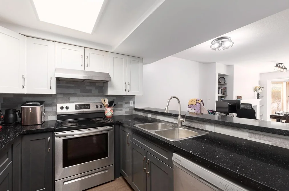 1 1215 BRUNETTE AVENUE, Coquitlam BC V3K 6W2, Coquitlam BC — Residential for Sale — Photo 11 of 30
