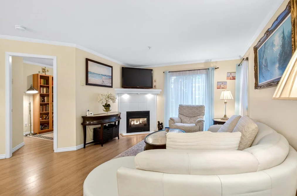 1 123 SEVENTH STREET, New Westminster BC V3M 6Y2, New Westminster BC — Residential for Sale - Photo 3