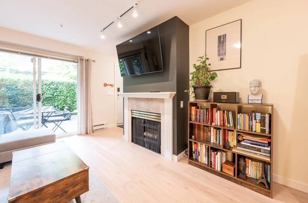 1 1386 W 6TH AVENUE, Vancouver BC V6H 1A7, Vancouver BC — Residential for Sale - Photo 2