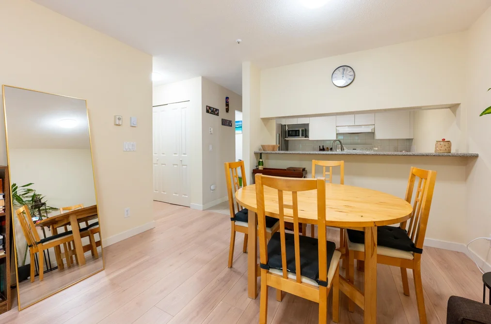 1 1386 W 6TH AVENUE, Vancouver BC V6H 1A7, Vancouver BC — Residential for Sale — Photo 25 of 32