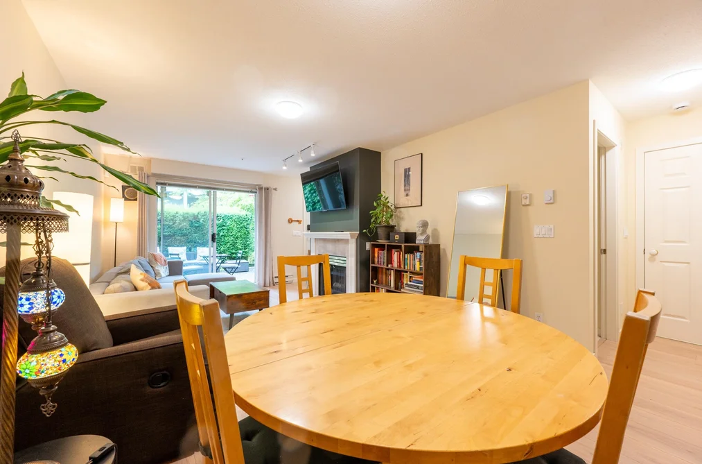 1 1386 W 6TH AVENUE, Vancouver BC V6H 1A7, Vancouver BC — Residential for Sale — Photo 6 of 32