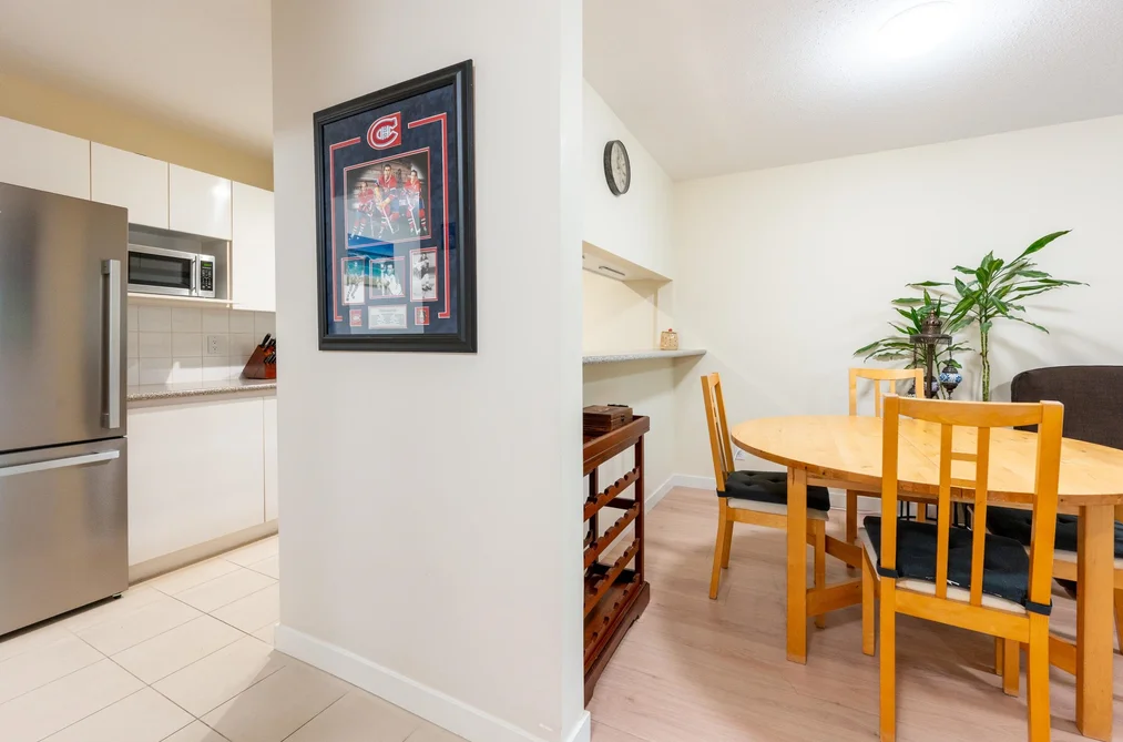 1 1386 W 6TH AVENUE, Vancouver BC V6H 1A7, Vancouver BC — Residential for Sale — Photo 9 of 32