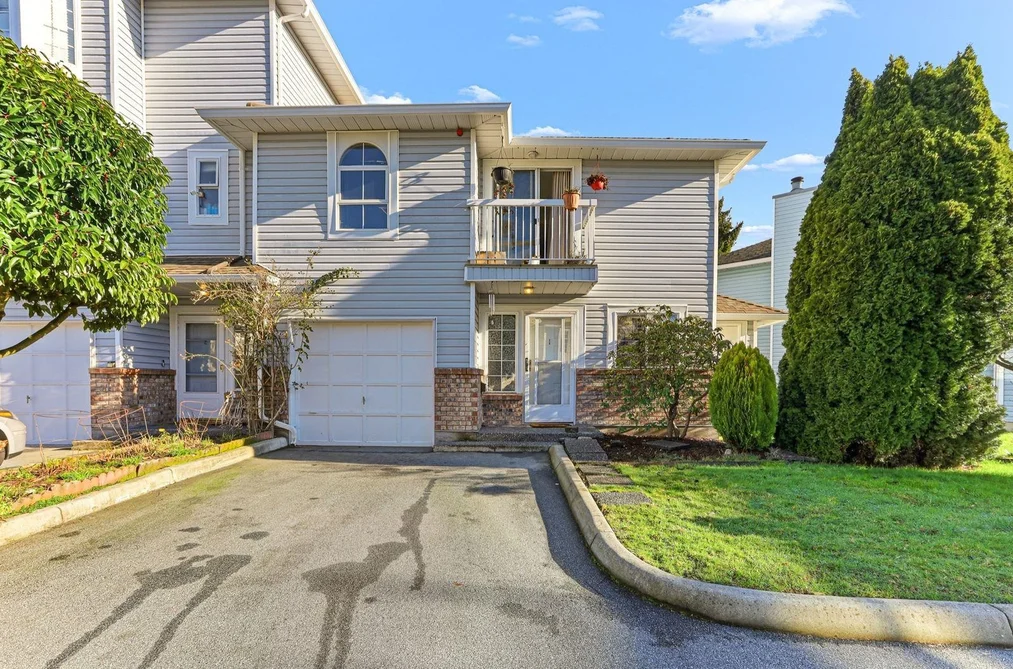 Townhouse for sale at 1 13925 70 Avenue Surrey British Columbia - MLS: R3081377