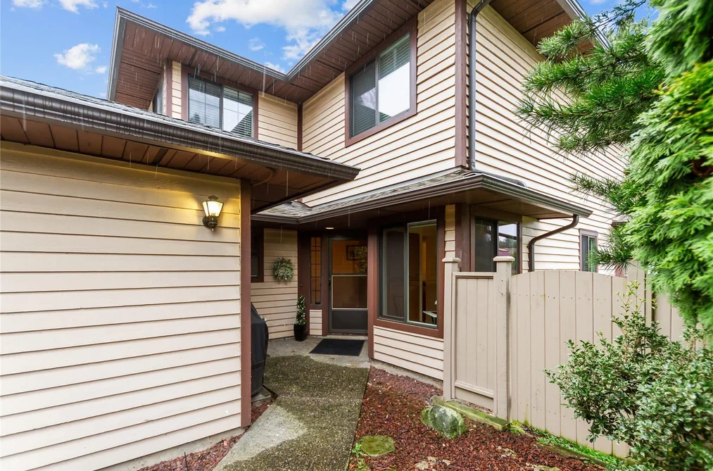 Townhouse for sale at 1 15140 20 Avenue Surrey British Columbia - MLS: R3094431