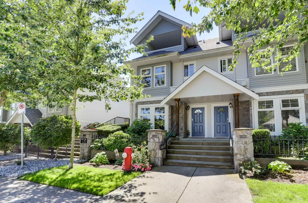 Townhouse for sale at 1 15432 16a Avenue Surrey British Columbia - MLS: R3105641