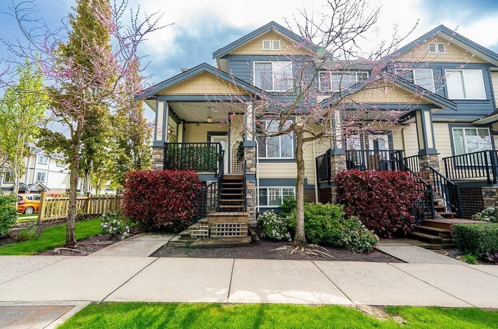 Townhouse for sale at 1 18818 71 Avenue Surrey British Columbia - MLS: R3153226