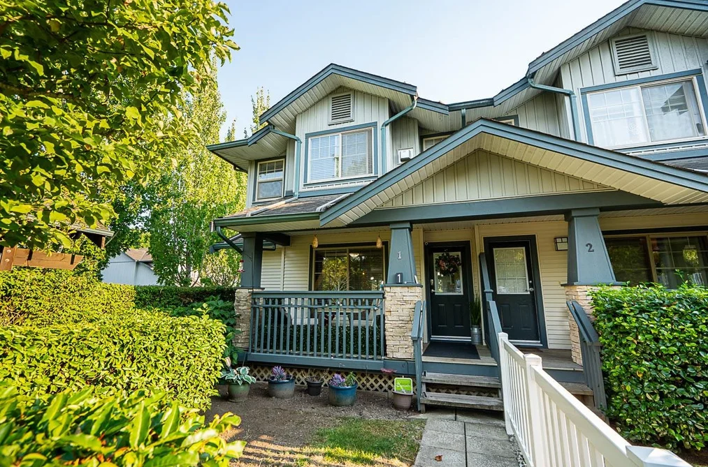 Townhouse for sale at 1 19250 65 Avenue Surrey British Columbia - MLS: R3155532