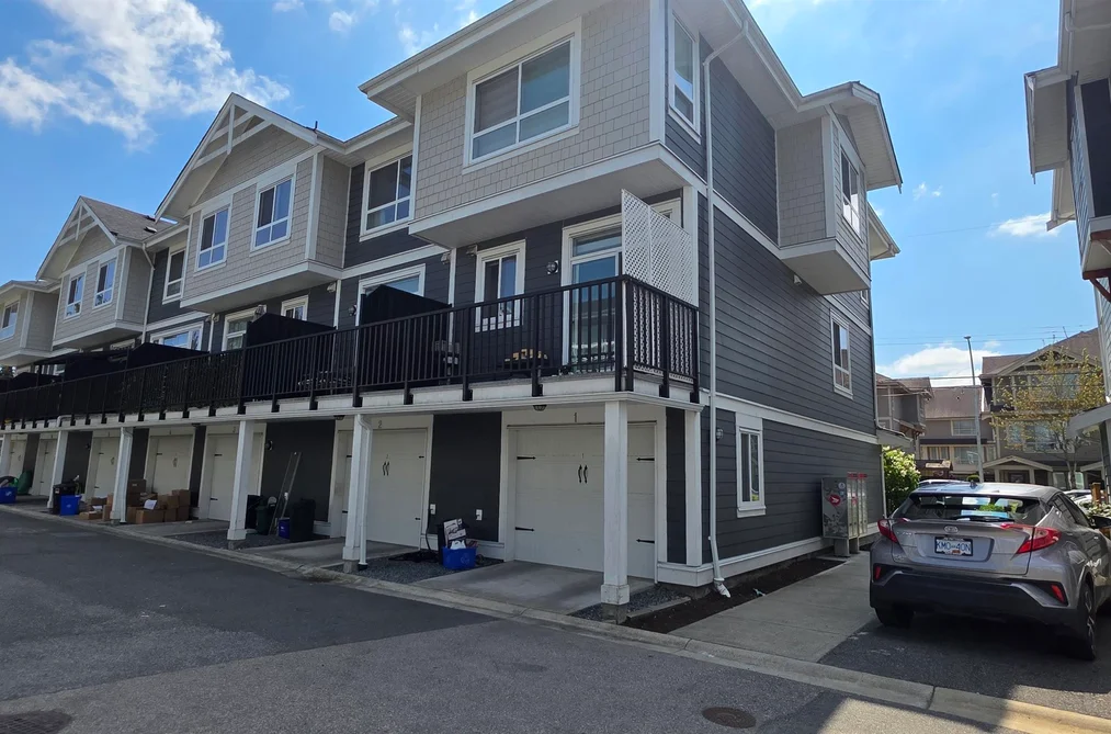 1 19753 55A AVENUE, Langley BC V3A 0J9, Langley BC — Residential for Sale - Photo 3