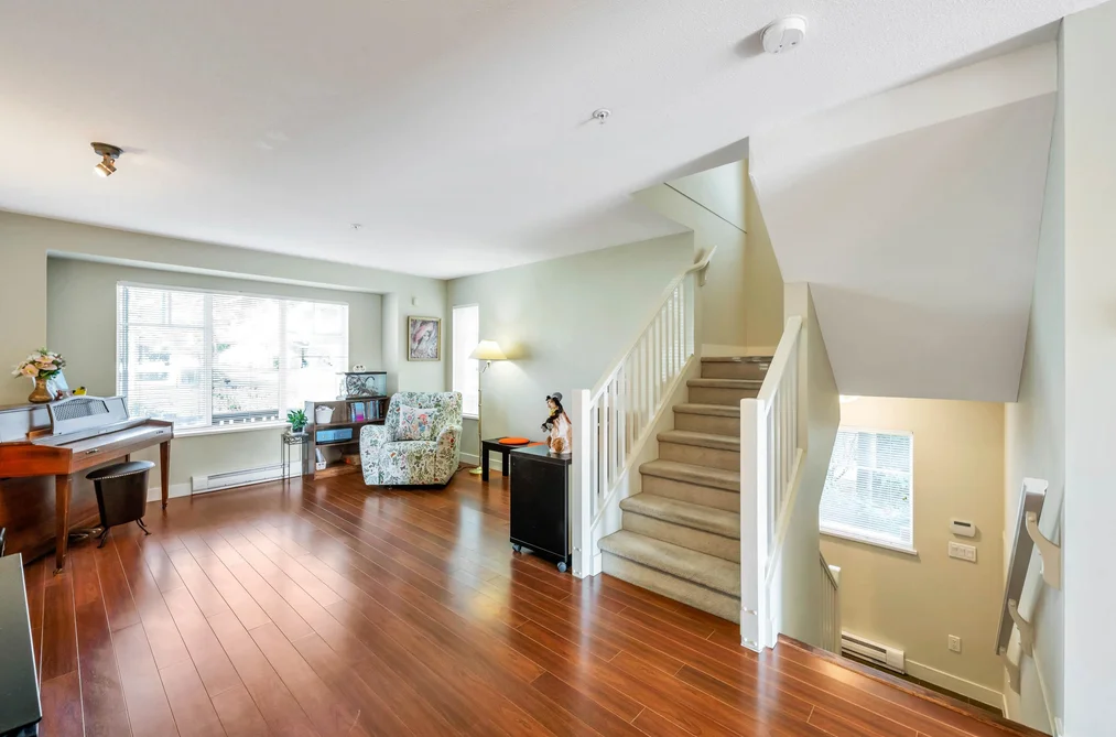1 20038 70 AVENUE, Langley BC V2Y 0B4, Langley BC — Residential for Sale - Photo 4