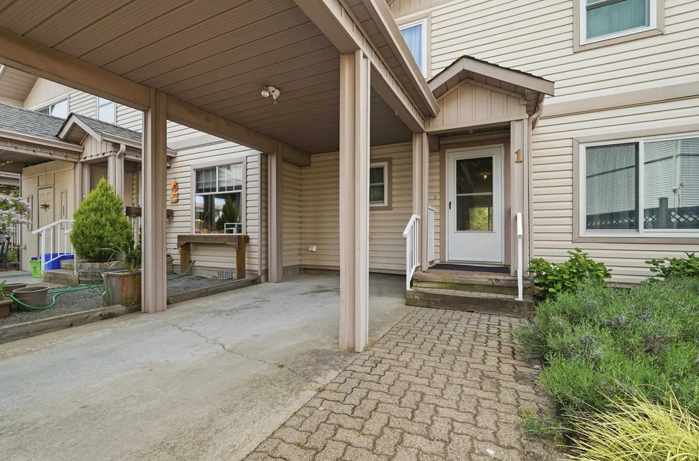 Townhouse for sale at 1 20484 53 Avenue Langley British Columbia - MLS: R3118886