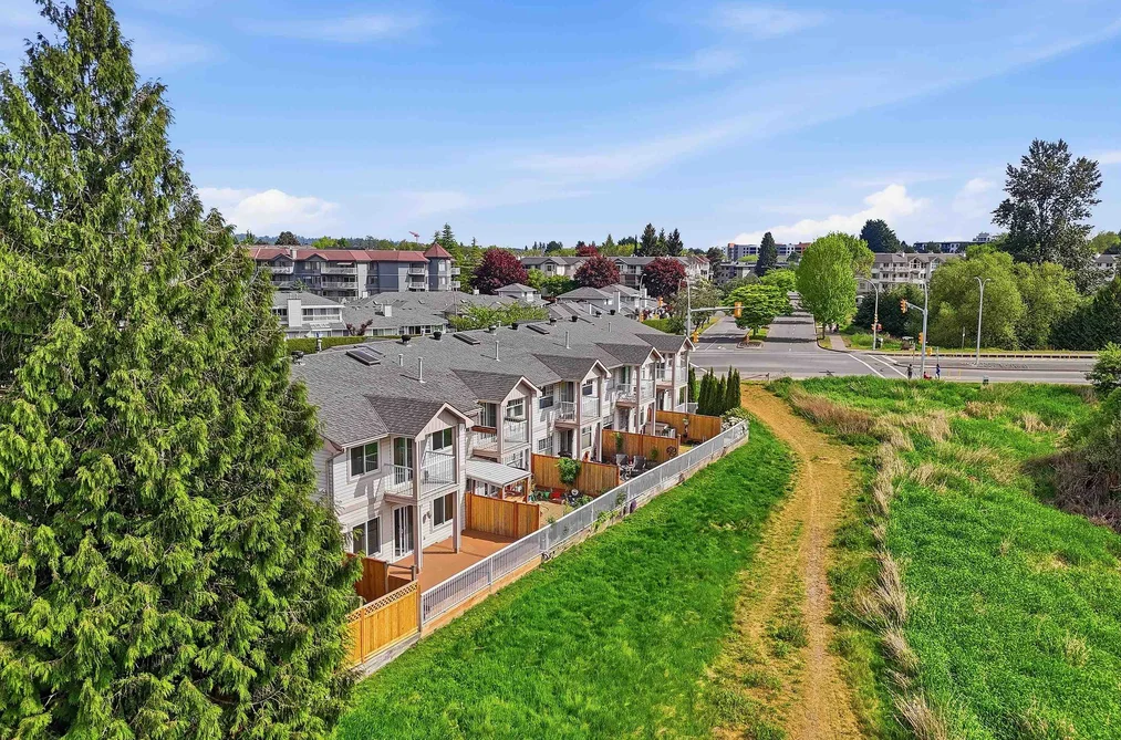 1 20484 53 AVENUE, Langley BC V3A 7S1, Langley BC — Residential for Sale - Photo 2