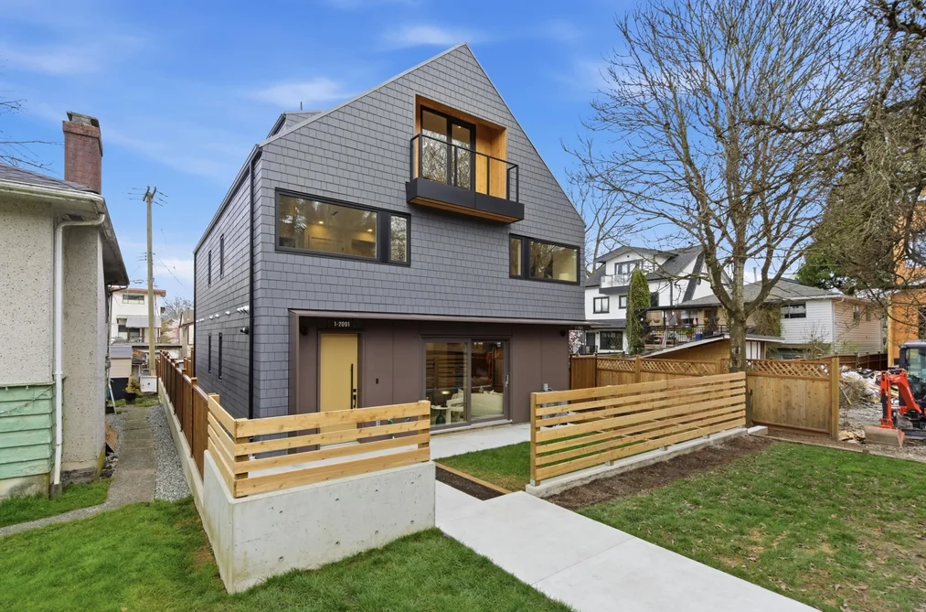 1 2091 E 20TH AVENUE, Vancouver BC V5N 2L1, Vancouver BC — Residential for Sale - Photo 2
