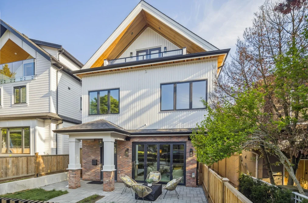 Half Duplex for sale at #1 2244 E 11th Avenue Vancouver British Columbia - MLS: R3084819
