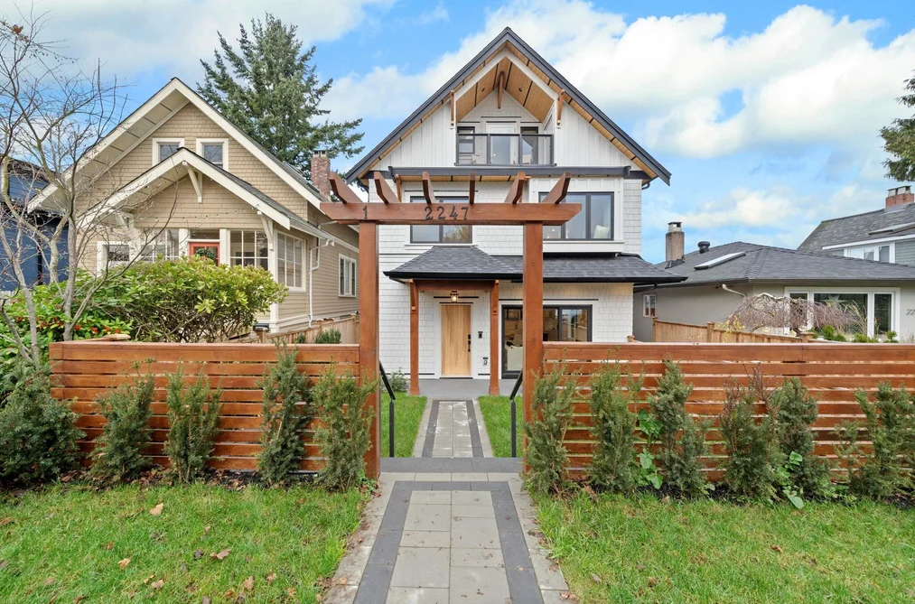 1 2247 PARKER STREET, Vancouver BC V5L 2L8, Vancouver BC — Residential for Sale - Photo 2