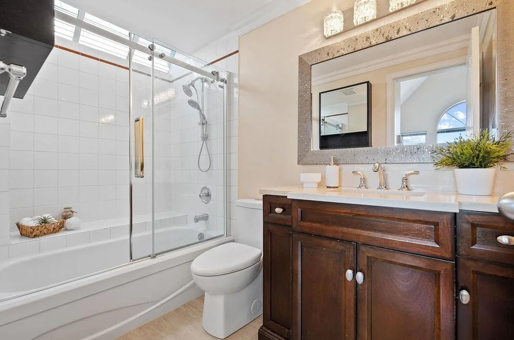 1 230 E KEITH ROAD, North Vancouver BC V7L 1V5, North Vancouver BC — Residential for Sale — Photo 15 of 37