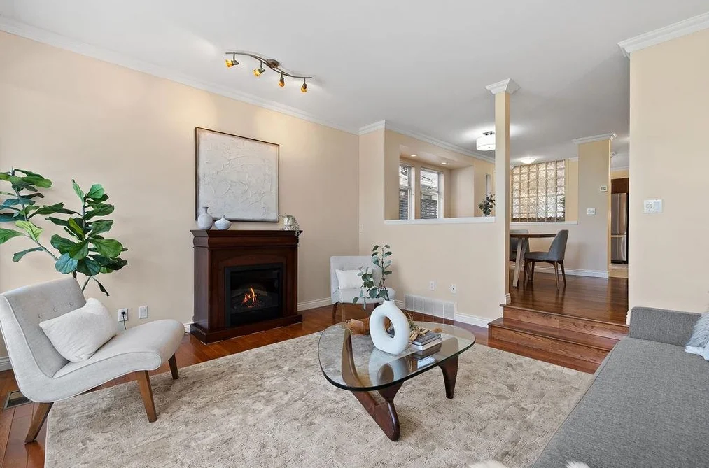 1 230 E KEITH ROAD, North Vancouver BC V7L 1V5, North Vancouver BC — Residential for Sale — Photo 4 of 37