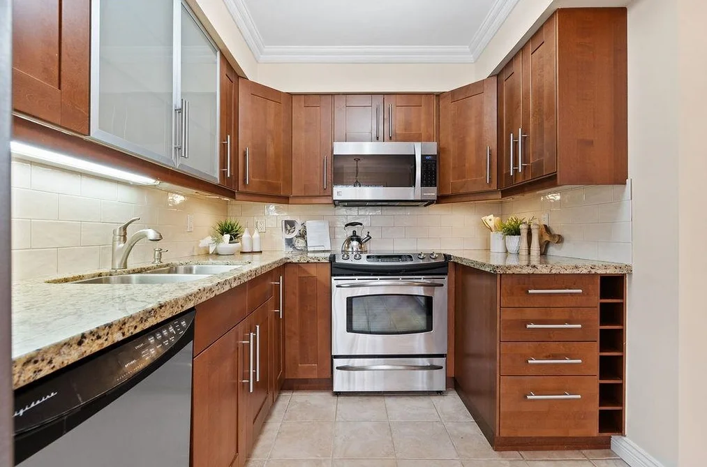 1 230 E KEITH ROAD, North Vancouver BC V7L 1V5, North Vancouver BC — Residential for Sale — Photo 9 of 37