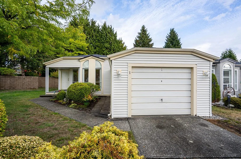 2345 Cranley Dr Unit 1, Surrey, BC - MLS: R3171542