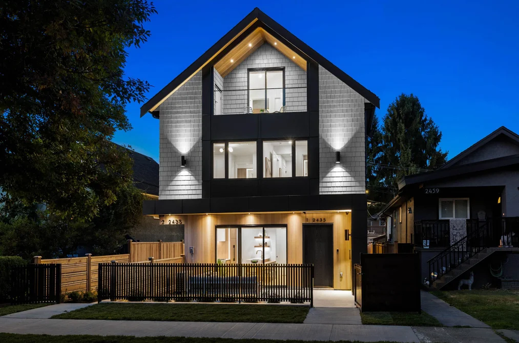 Half Duplex for sale at 1 2435 Napier Street Vancouver British Columbia - MLS: R3146892