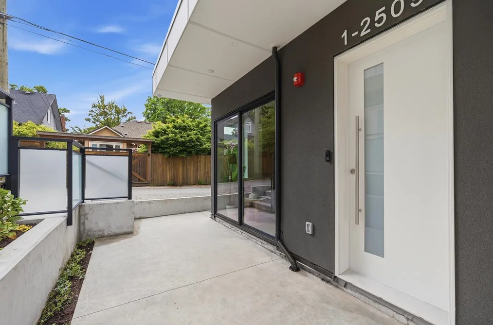 1 2509 KITCHENER STREET, Vancouver BC V5K 3C7, Vancouver BC — Residential for Sale - Photo 3