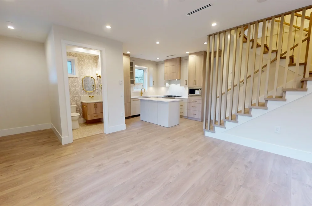 1 2528 TURNER STREET, Vancouver BC V5K 2E8, Vancouver BC — Residential for Sale - Photo 2