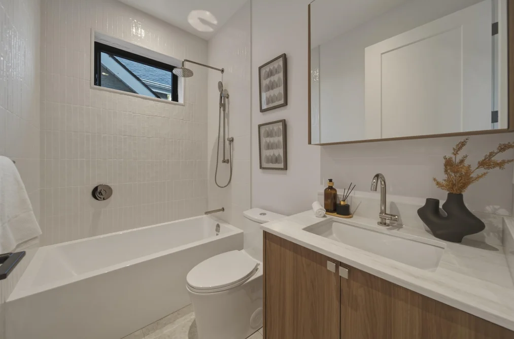 1-266 E 38 Avenue, Vancouver, BC - Half Duplex for Sale - Photo 12 of 23 1-266 E 38 Avenue, Vancouver, BC - Half Duplex for Sale - Photo 12 of 23
