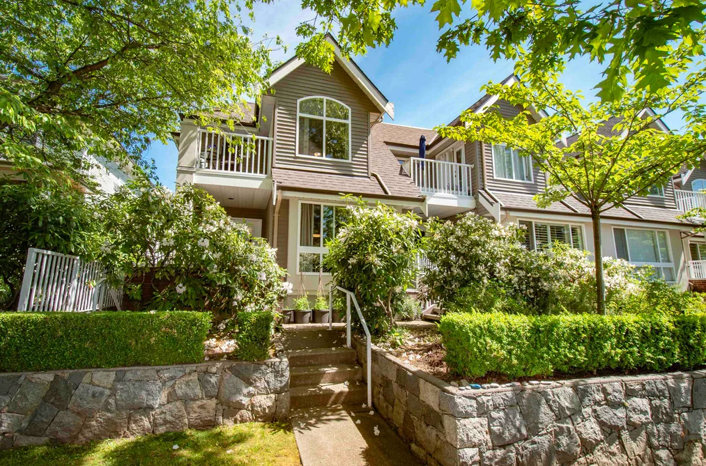 Townhouse for sale at 1 270 E Keith Road North Vancouver British Columbia - MLS: R3133632