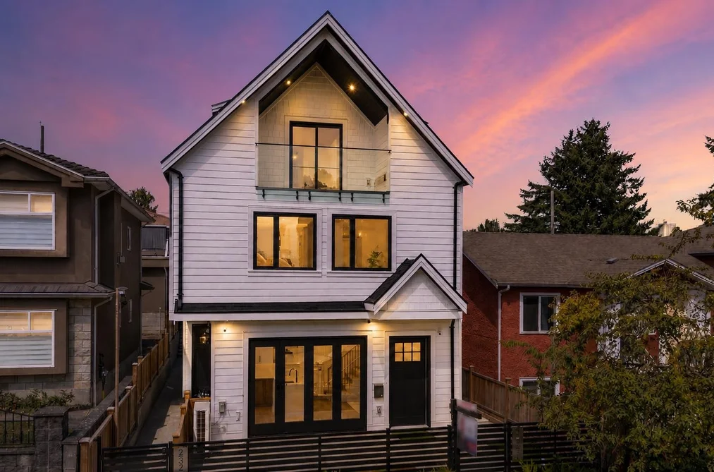 Half Duplex for sale at 1 3271 E Georgia Street Vancouver British Columbia - MLS: R3155096