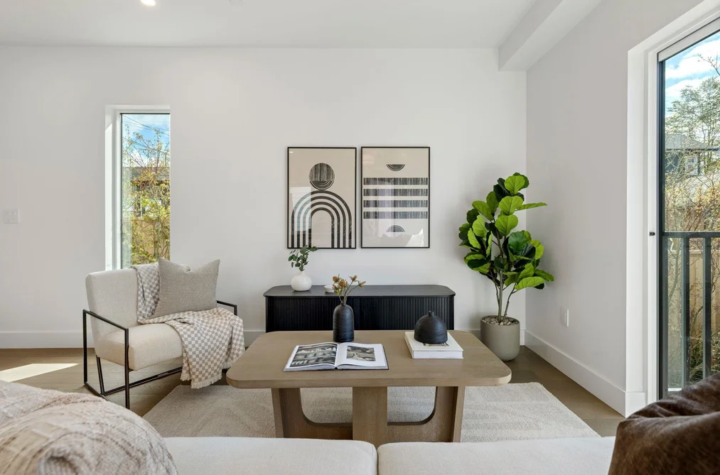 1 328 W 14TH STREET, North Vancouver BC V7M 1P6, North Vancouver BC — Residential for Sale - Photo 2