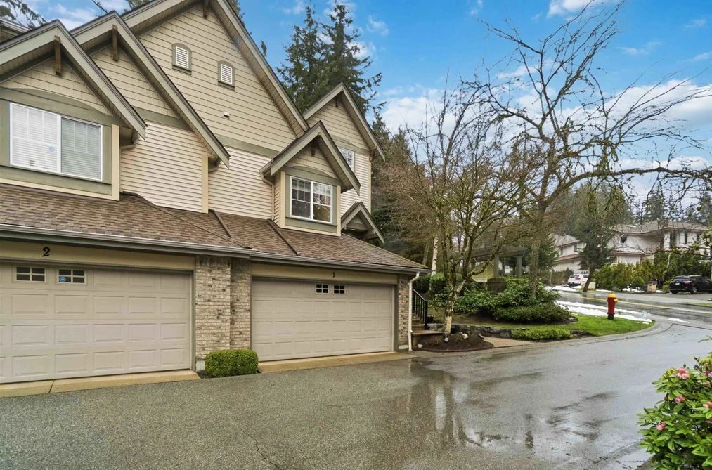 1 3300 PLATEAU BOULEVARD, Coquitlam BC V3E 3L6, Coquitlam BC — Residential for Sale - Photo 2