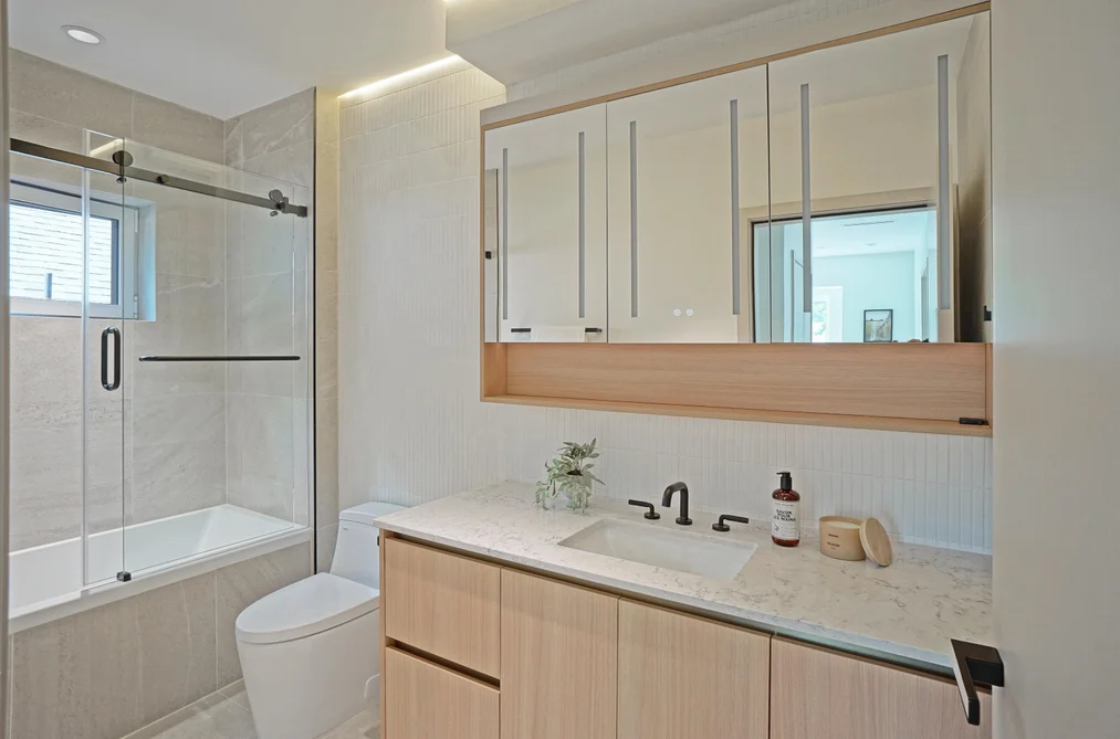 1 3315 W 10TH STREET, Vancouver BC V6R 2E5, Vancouver BC — Residential for Sale — Photo 12 of 21