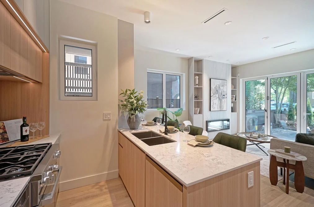 1 3315 W 10TH STREET, Vancouver BC V6R 2E5, Vancouver BC — Residential for Sale — Photo 9 of 21