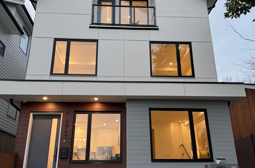 Half Duplex for sale at 1 3547 E Georgia Street Vancouver British Columbia - MLS: R3083379
