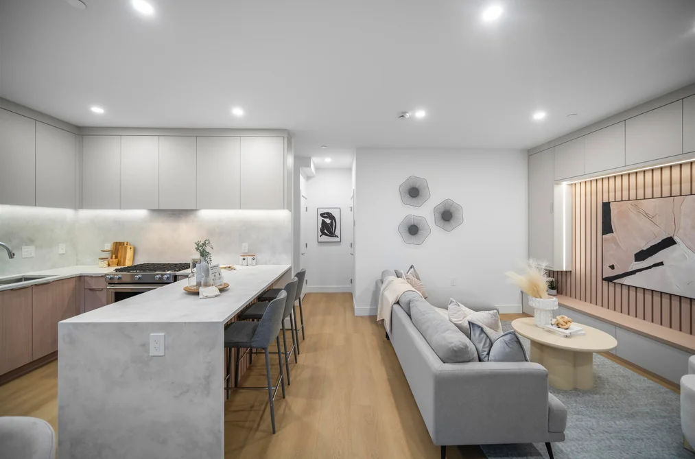 Half Duplex for sale at 1 3623 Triumph Street Vancouver British Columbia - MLS: R3120243