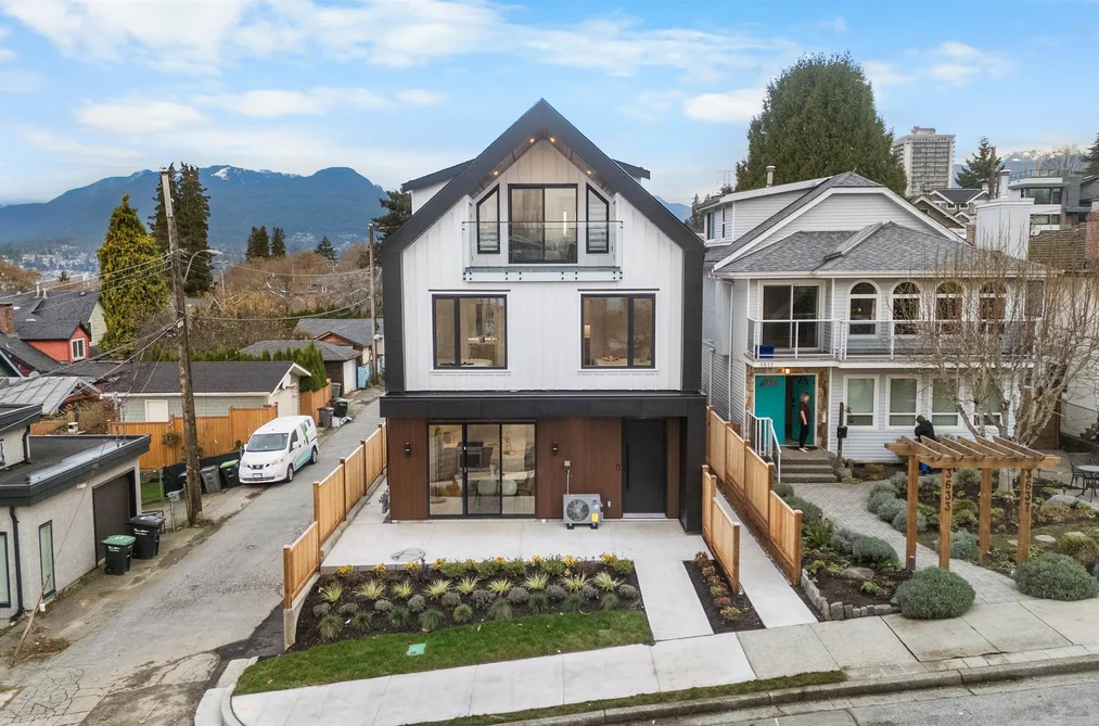 1 3623 TRIUMPH STREET, Vancouver BC V5K 1V4, Vancouver BC — Residential for Sale - Photo 3