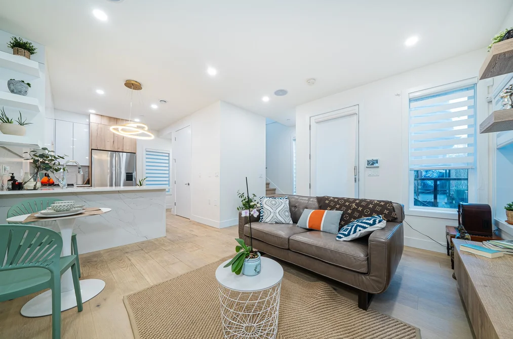 Half Duplex for sale at 1 369 E 16th Avenue Vancouver British Columbia - MLS: R3094195