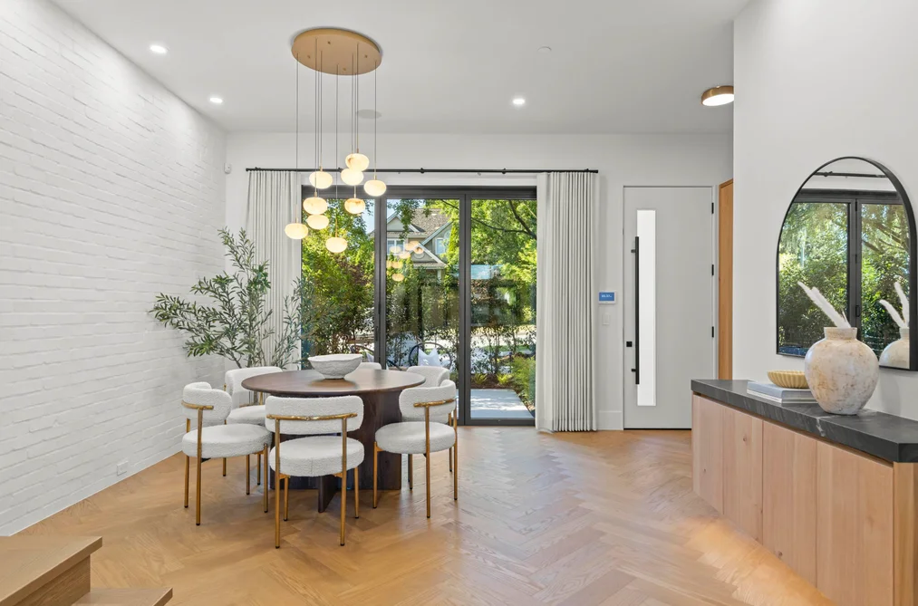 1 3768 W 2ND AVENUE, Vancouver, BC — Residential for Sale — Photo 4 of 28