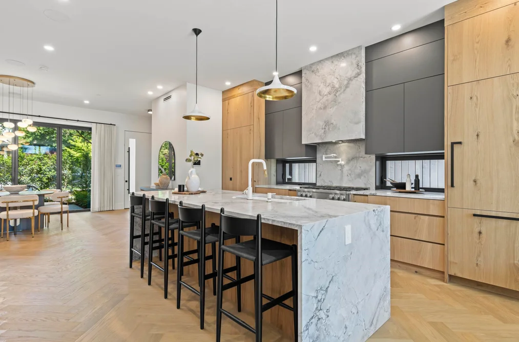 1 3768 W 2ND AVENUE, Vancouver, BC — Residential for Sale — Photo 6 of 28