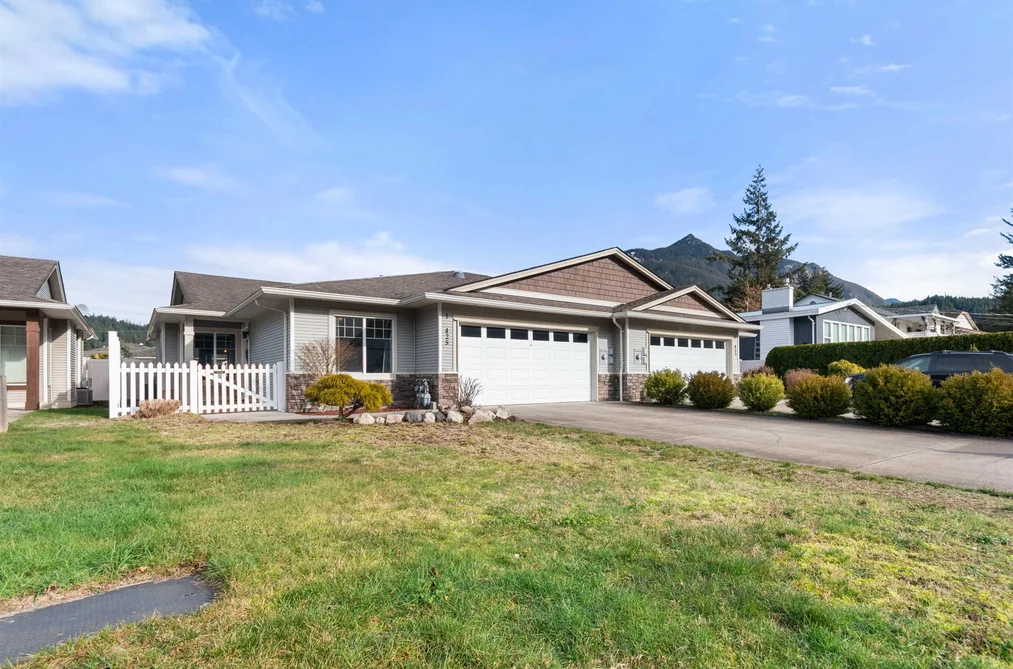 1 425 STUART STREET, Hope BC V0X 1L0, Hope BC — Residential for Sale - Photo 2