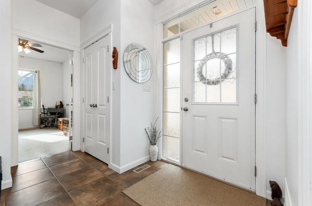 1 425 STUART STREET, Hope BC V0X 1L0, Hope BC — Residential for Sale - Photo 3