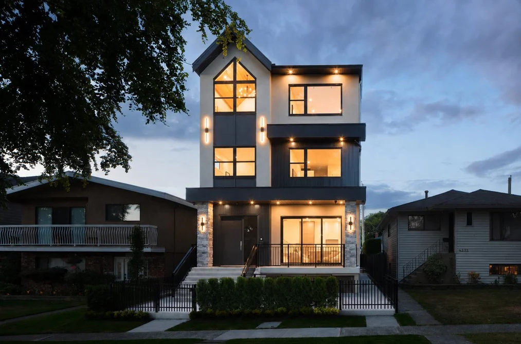 Half Duplex for sale at 1 4331 Union Street Burnaby British Columbia - MLS: R3160360
